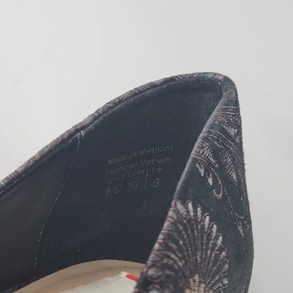 ALDO Black Pointed Floral Heels. - Picture 9 of 10